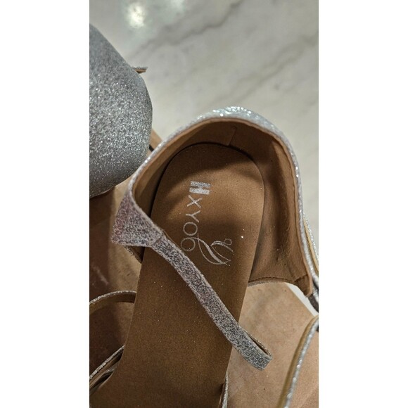 Gray Strappy Silver Buckle Round Toe High Heels Women's Sandel Size 8.5 - Picture 7 of 8